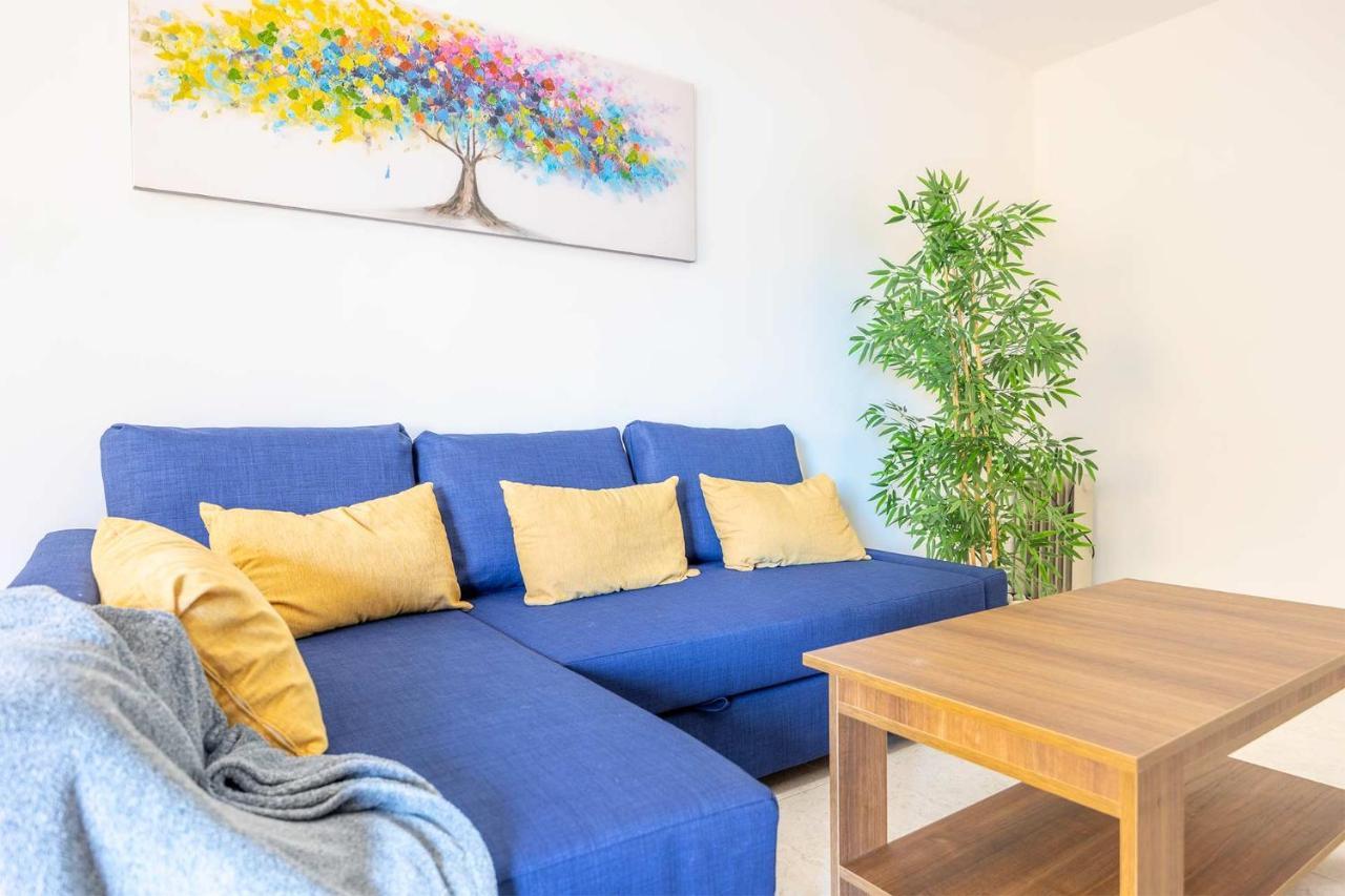 Apartamento Carabeo 2000 Nº5 เนร์คา ภายนอก รูปภาพ